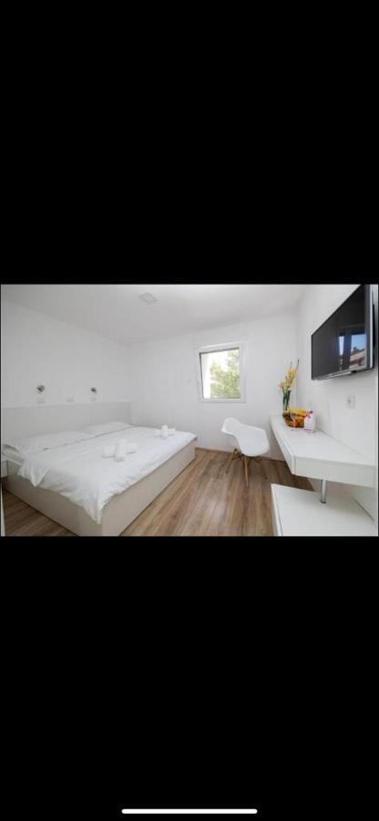 Sea La Vie Rooms Novi Vinodolski Ngoại thất bức ảnh